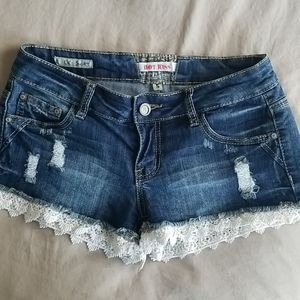Lace detail jean shorts